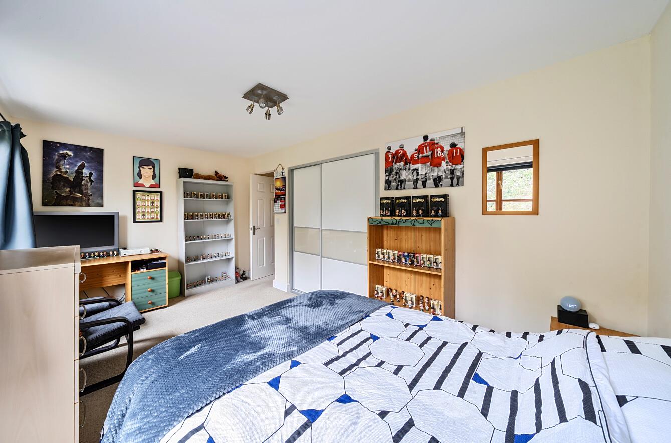 Parc Y Felin, Sketty, Swansea, SA2 8BN